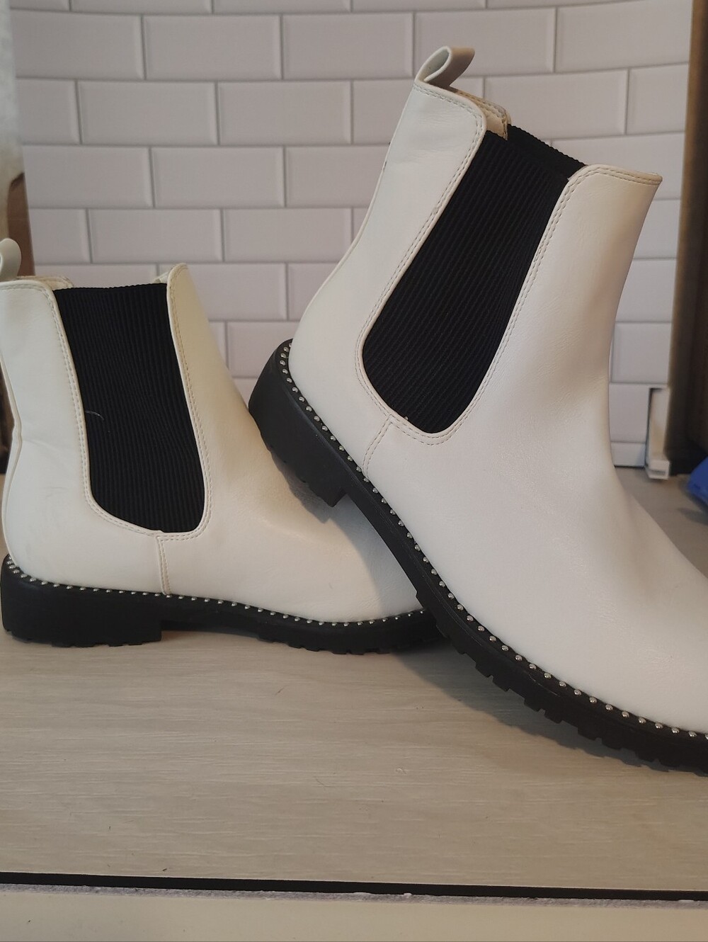 MIA White Chelsea Booties Size 8